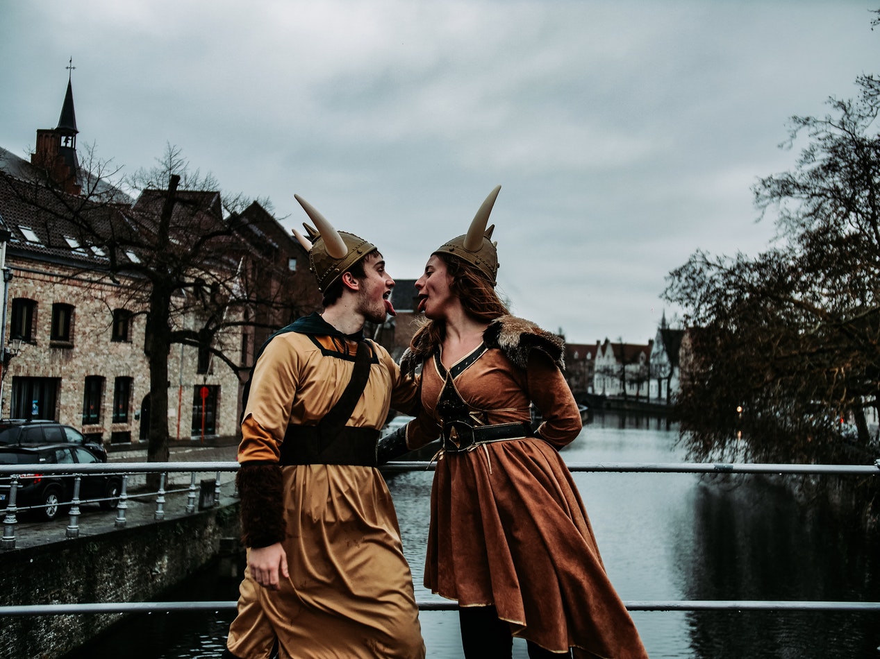 vikings on a brigde